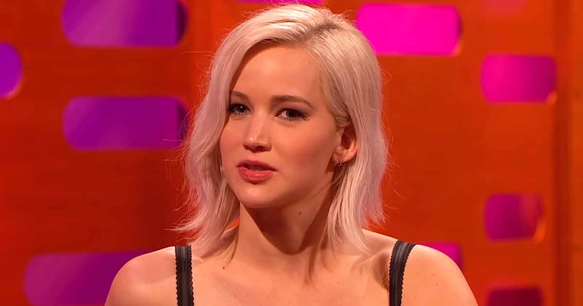Jennifer Lawrence Lied At Airport Customs & Ended Up In Jail