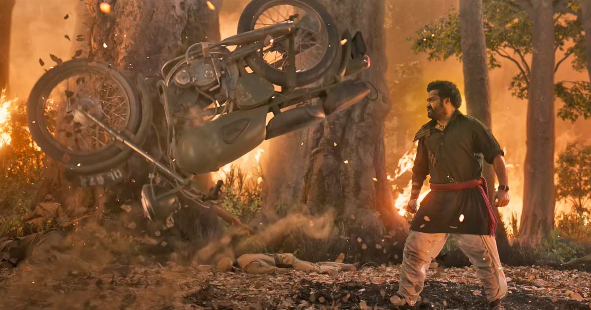 RRR’s Iconic Bike In The Air Scene Of Jr NTR Used A Cycle, A Inexperienced Display screen Professional Decodes As Netizens Say “Yeh Toh Dhoti Khol Raha Hai…”