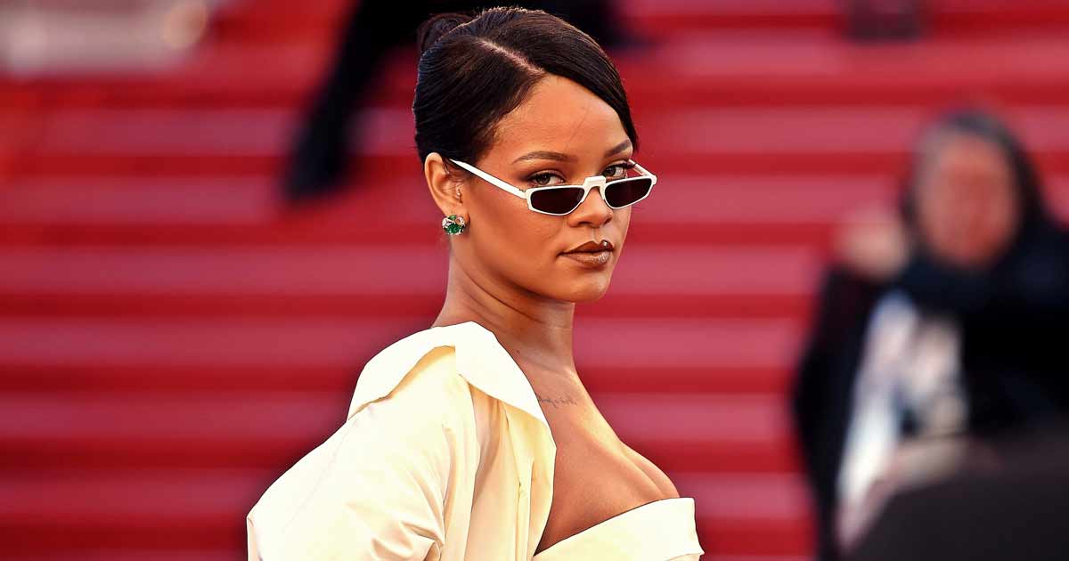 When Rihanna Saved Herself From A Major N*p-Slip While 'Shinning Bright Like A Diamond' In A White Halter Neck Short Dress