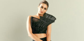 Kriti Sanon Looks Stunning In A Black Mermaid Gown Custom Designed By Shantanu & Nikhil