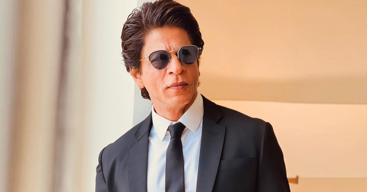 Shah Rukh Khan’s Want Of His Mom Watching His Movies On The Nice Wall Of China From Heaven Makes Followers Cry Once more, One Says “Her Son Conquered The World”