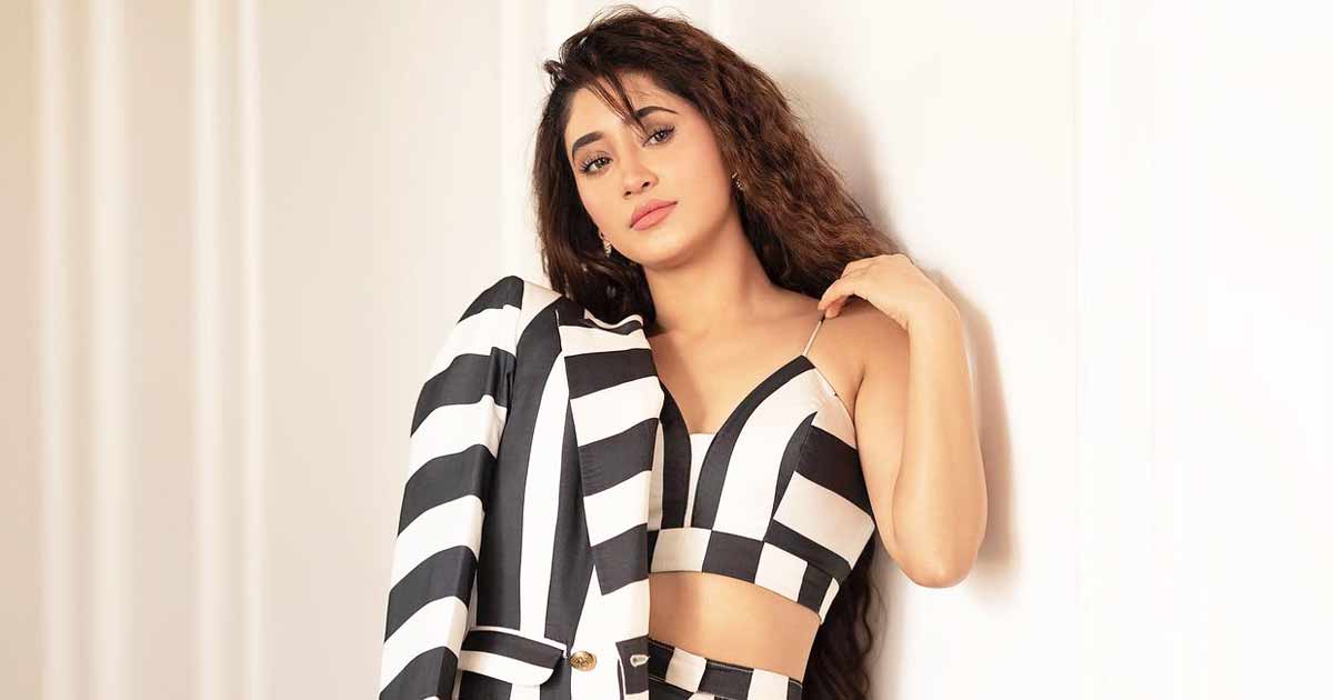 Shivangi Joshi Rushed To Hospital As She Suffers From Kidney An infection, Assures Followers On Social Media: “I Am Higher”