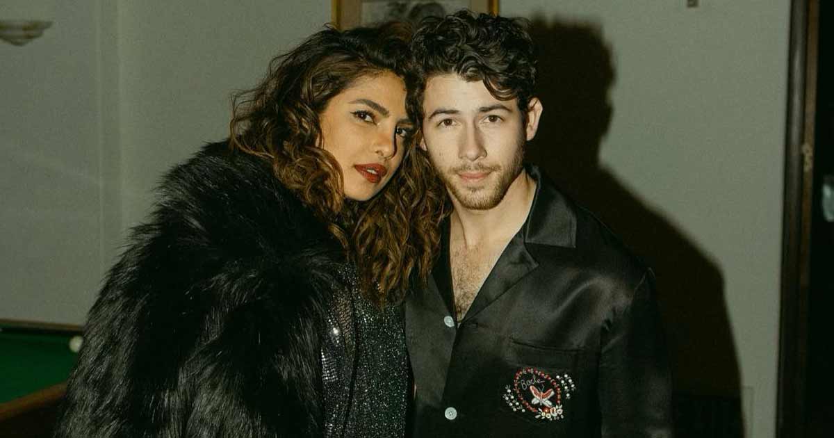 When Priyanka Chopra Caught A Fan Throwing A B*a At Nick Jonas & Proudly Swung It Over Her Shoulders, Leaving Everyone In Splits; Read On