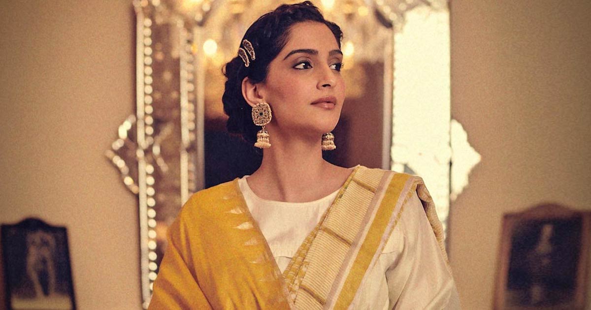 'I think wearing a saree is most comfortable in hot India,' says Sonam Kapoor