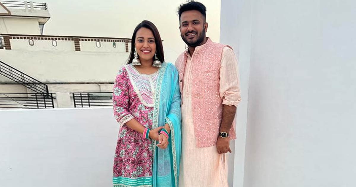 Swara Bhasker poses with husband Fahadh Ahmed and their family on the first Eid