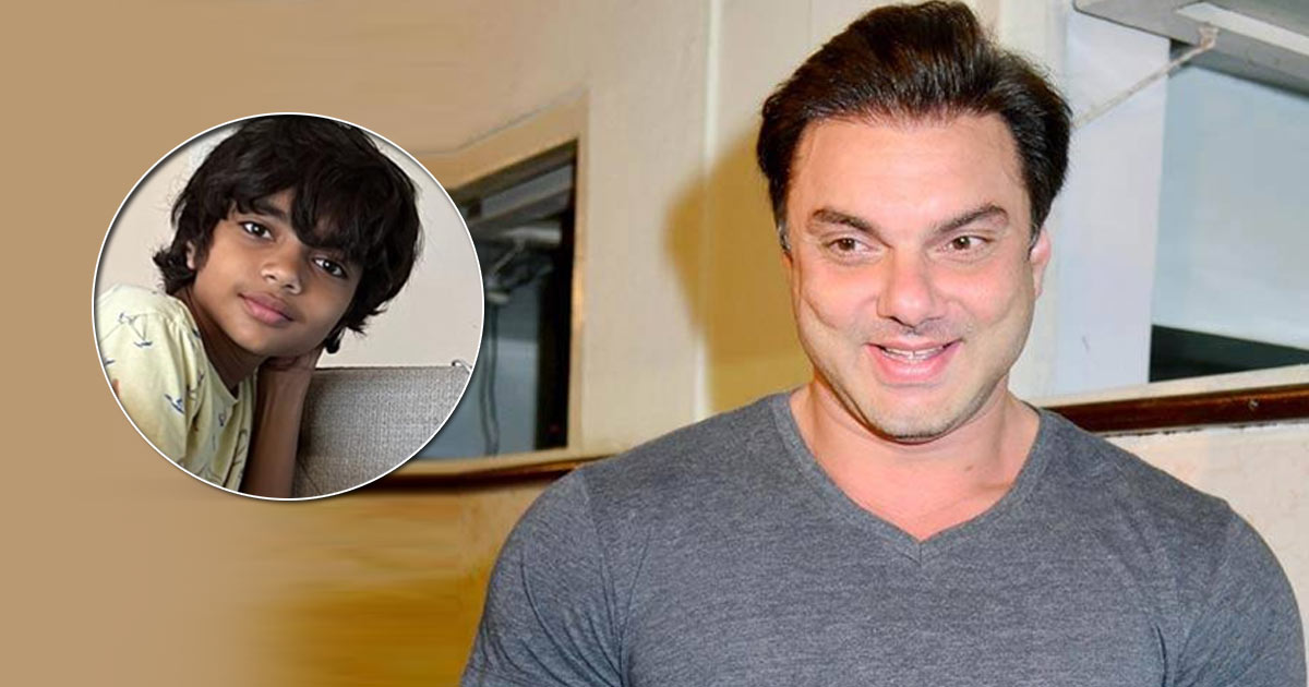 Sohail Khan Gets Trolled For His ‘Casual’ Appearance At Bada Siddiqui’s Iftaar Party As He Poses With Son Yohan