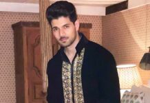 Sooraj Pancholi Gets Massively Trolled For Holding Lord Ganesha's Poster After Touching Shoes During His Visit To Siddhivinayak Temple