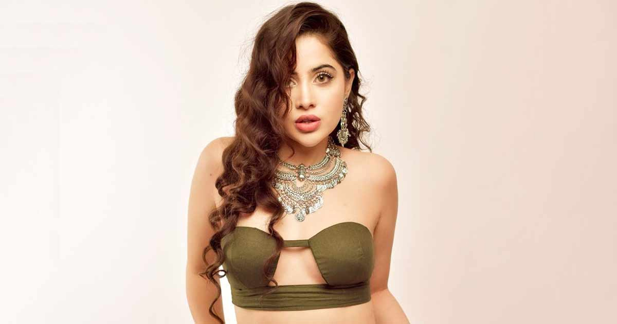 Uorfi Javed Barely Covers Her Modesty In The Latest Sensuous Photoshoot & Fans Can't Stop Reacting