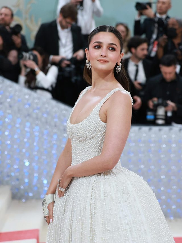 Alia Bhatt Becomes The First Indian Global Ambassador For Gucci After  Deepika Padukone For Louis Vuitton - Kudos To Bollywood Ladies For  Dominating Showbiz & Changing Rules For Men Around The World!