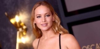 Jennifer Lawrence Once Cracked A Joke On Herself While Reading Out A Tweet That Claimed She Gives 'Unenthusiastic Handj*bs'