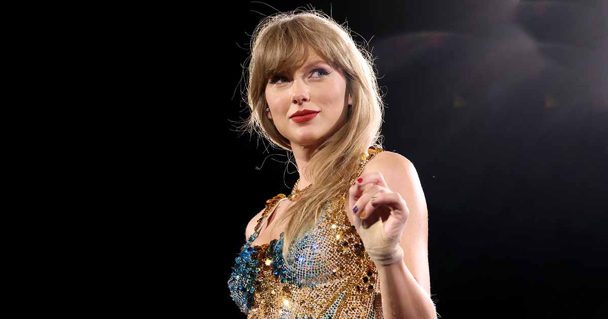 Taylor Swift’s Reaction After Swallowing A Bug On Stage During Eras Tour Is Unmissable