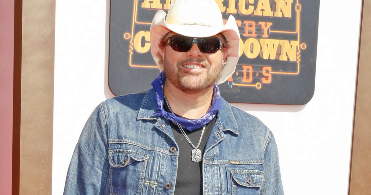 Toby Keith is hoping to return to touring this year amid cancer battle