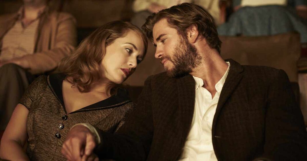 When Kate Winslet Liam Hemsworths Topless Steamy Scene Made Her Daughter Furious Because She 4092