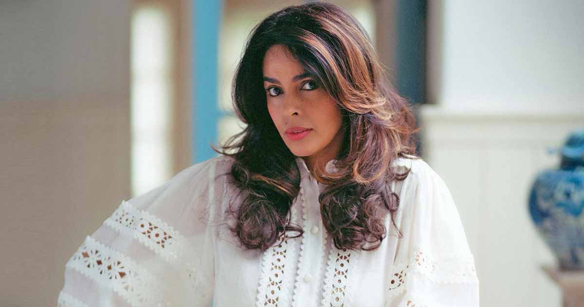 When Mallika Sherawat Recalled Egoistic Male Co-Stars Demanding She Fawn Over Them Saying, “They Would Expect Me To Stand Up & Say Good Morning”
