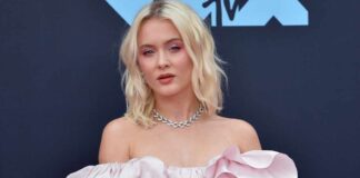 Zara Larsson surrounds herself with women in order to feel 'protected' in the music industry