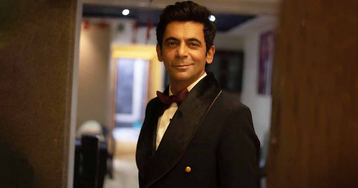 Sunil Grover Spotted Selling Bhuttas In A Thela At Khandala, Netizens Have A Field Day, "Haath Mein Rolex Pehnne Wala Bhutta Wala..."