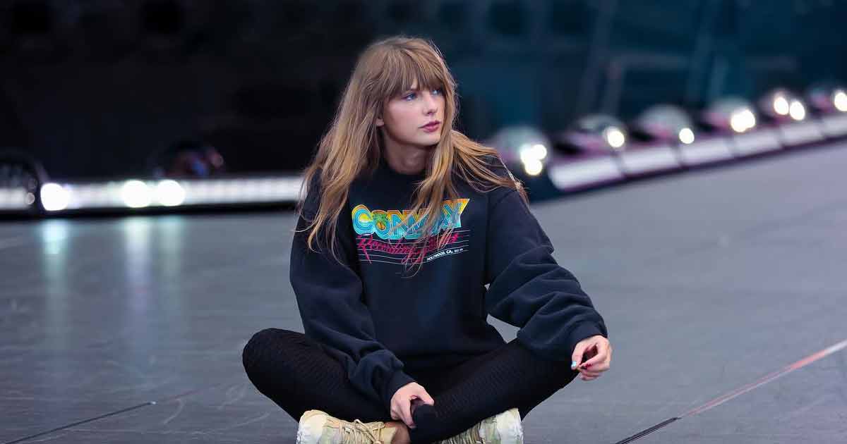 Taylor Swift latest musician to have objects thrown at her by unruly fans