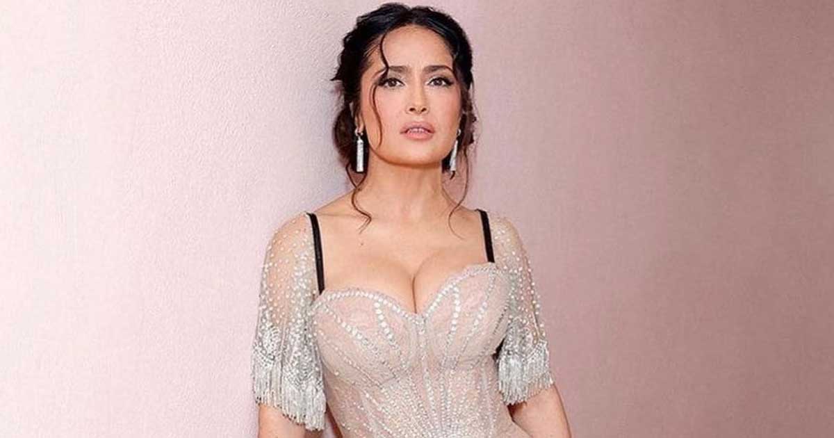 When Salma Hayek Wore A Raunchy Black Lingerie That Accentuated Her ᴀssets
