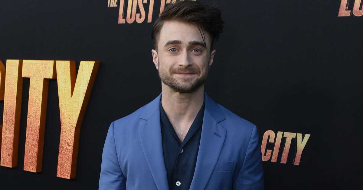 Daniel Radcliffe Once Wore The Same Jacket For A Couple Of Days To Leave Paparazzi Frustrated