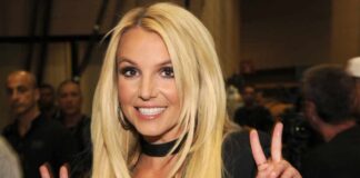 Britney Spears cryptically hits out at 'the enemy right in front' of her