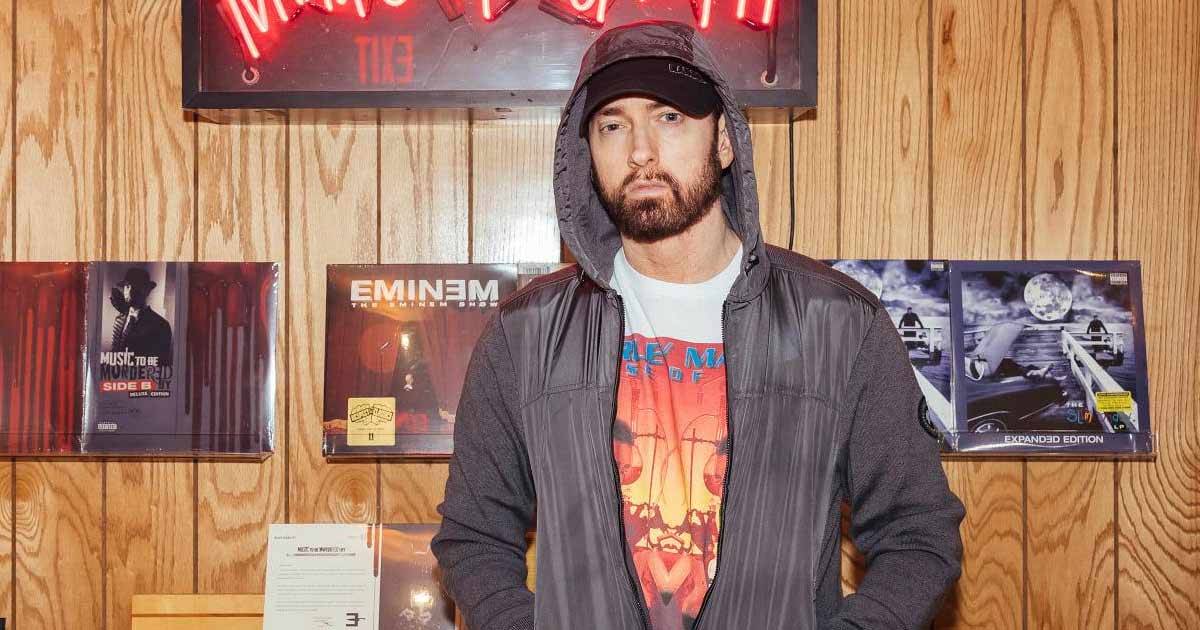 Eminem từng phải trả 100.000 USD cho một người đàn ông vì dùng súng chưa nạp đạn đánh anh ta trong cơn thịnh nộ sau khi bị cáo buộc hôn vợ anh ta