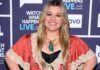Kelly Clarkson admits she ‘loves being single’ in wake of her divorce from Brandon Blackstock