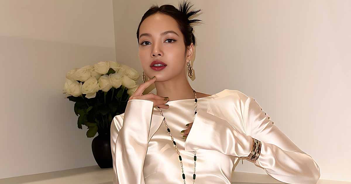 Amid Massive Backlash From Chinese Netizens, Actress Xu Jiao Accuses BLACKPINK’s Lisa For ‘S*xualization Of Women’ With Her Crazy Horse Cabaret Performance, Fans Say “You Don’t Dress Any Differently”