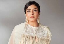 KGF 2 Star Raveena Tandon Breaks Silence On Bollywood vs South Industry Debate