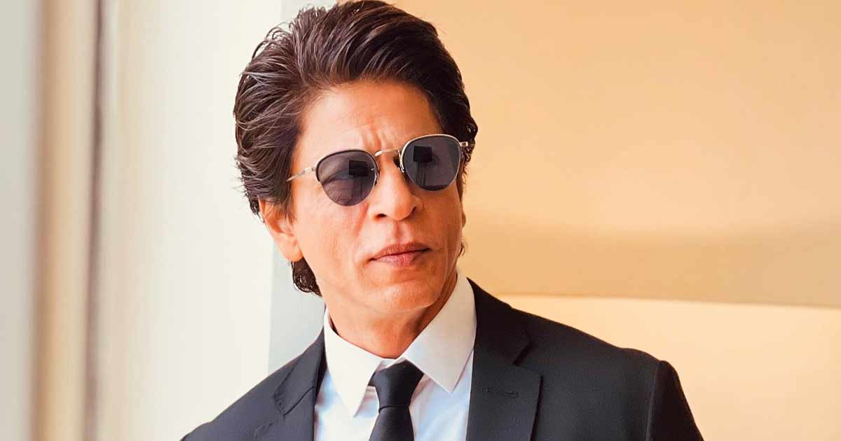 Shah Rukh Khan Once Destroyed A Journalist Who Rudely Said “Mazaakbaazi Bahut Ho Gayi…” Asking SRK To Be Serious Who Roasted Him In ‘King Khan’ Style Thyposts