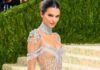 When Kendall Jenner Freed Her N*pples, Strutting The Red Carpet Looking Like A Swan In A White Br*less & Backless Gown - We Don’t Mind Dying If She’s The Angel Coming To Take Us