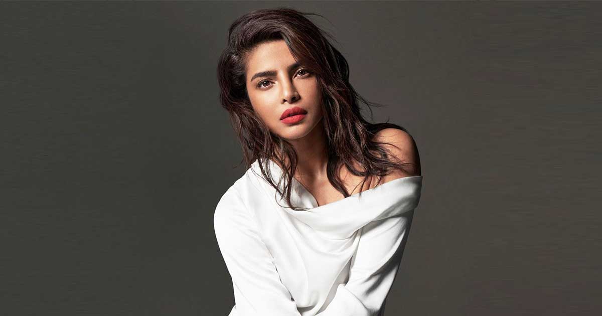 When Priyanka Chopra Revealed Her First Kiss With Boyfriend While Watching TV Was A "Mess" When Her Aunt Caught Her In The Act
