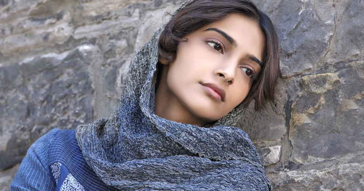When Sonam Kapoor Stormed Off The Sets Of Mausam In Chandigarh As Her Make-Up Man, Vanity Van, Spot Boy, All Missing