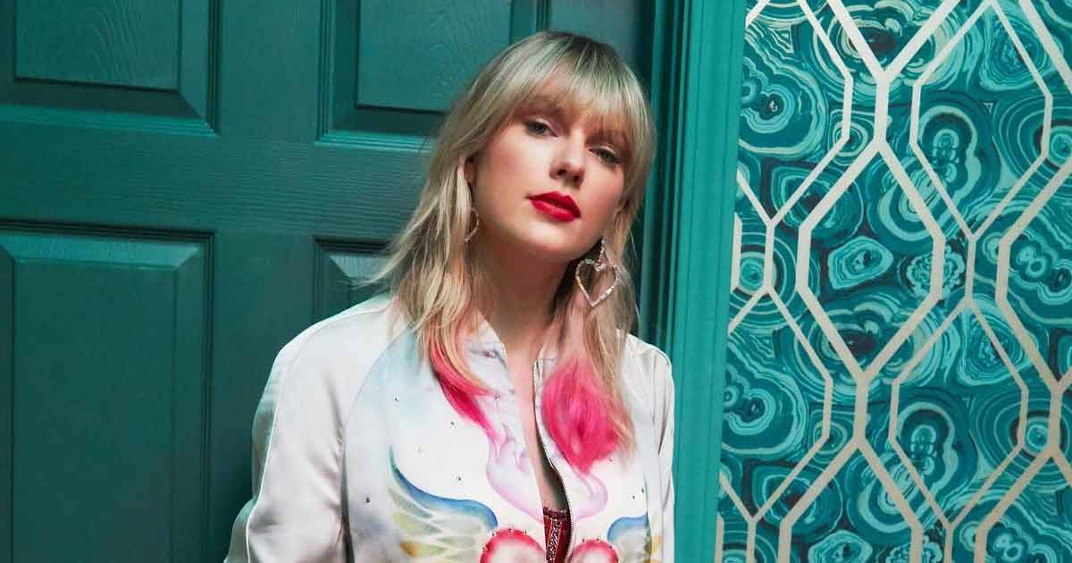 Taylor Swift Once Came Across Not One But Two Accidents While Driving A Journalist Around In Her Car: “He Screamed, ‘I Have A New Baby At Home’”