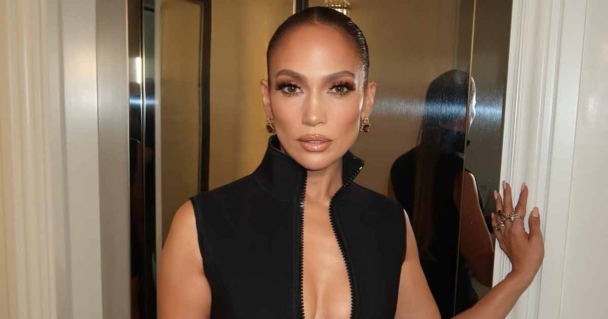 Jennifer Lopez Serves Fashion Masterclass Right In Daring Breastplate!